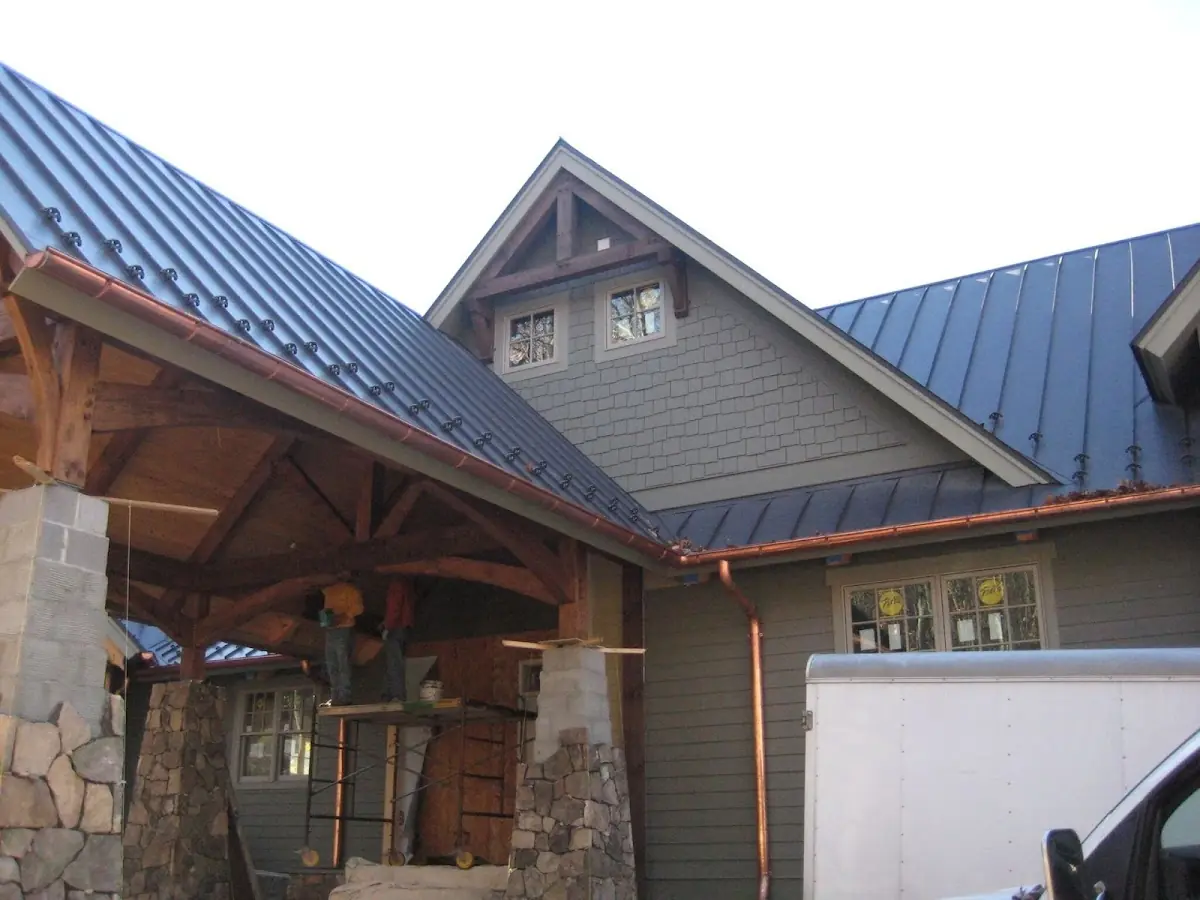 Craftsman Roofing team delivering quality roofing work in Elim